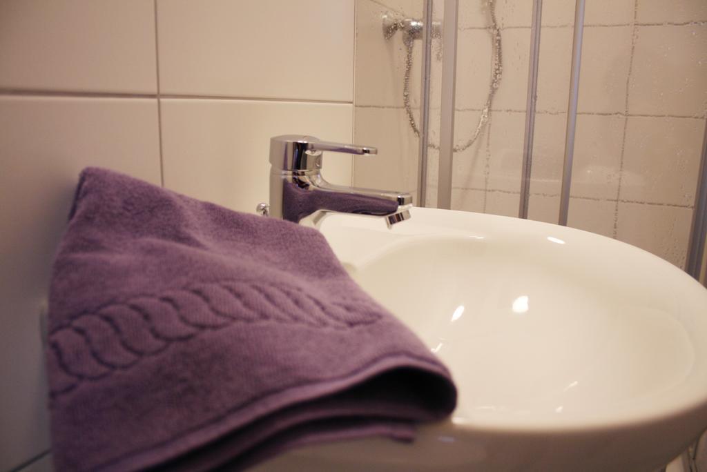 Lindencafe Luckenwalde Hotel Стая снимка